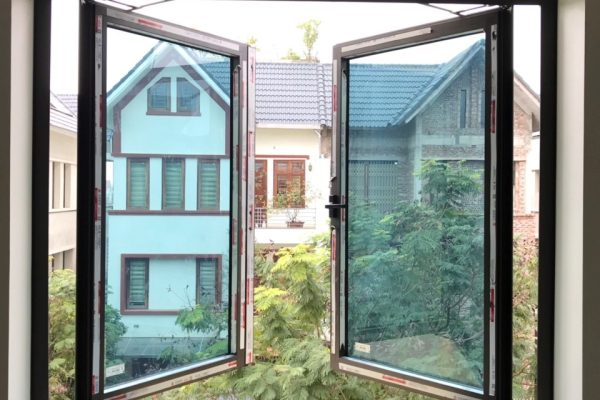 Cửa Sổ Nhôm Xingfa 2 Cánh Mở Quay